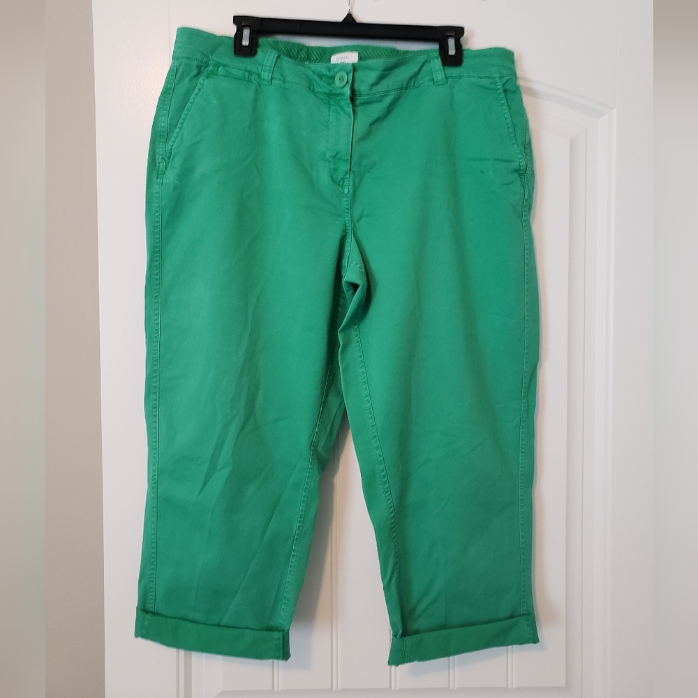 Crown & Ivy Green Capri Cropped Pants Women's Size 14